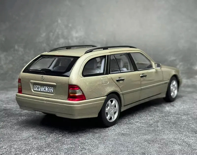 [Norev] 1:18 Mercedes-Benz 1993 C-Class W202 T-Model Estate Gold Model Car Die-Cast