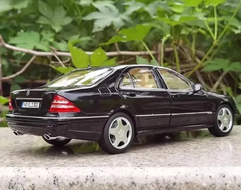 [Norev] 1:18 Mercedes-Benz 2000 S55 AMG W220 Black Model Car Die-Cast