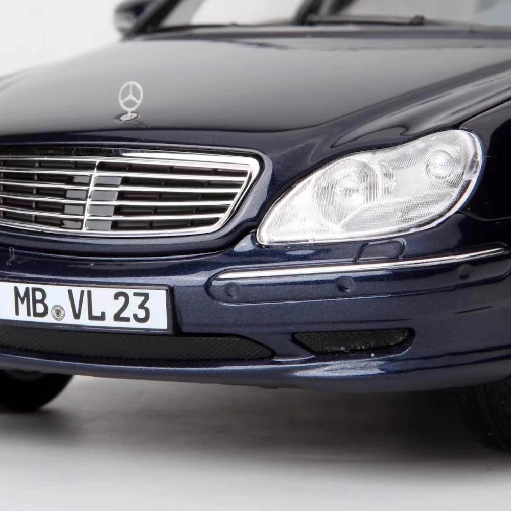 [Norev] 1:18 Mercedes-Benz 2000 S55 AMG W220 bleu voiture miniature Die-Cast