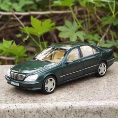 [Norev] 1:18 Mercedes-Benz 2000 S55 AMG W220 Green Model Car Die-Cast