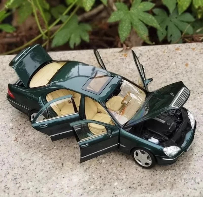 [Norev] 1:18 Mercedes-Benz 2000 S55 AMG W220 Green Model Car Die-Cast