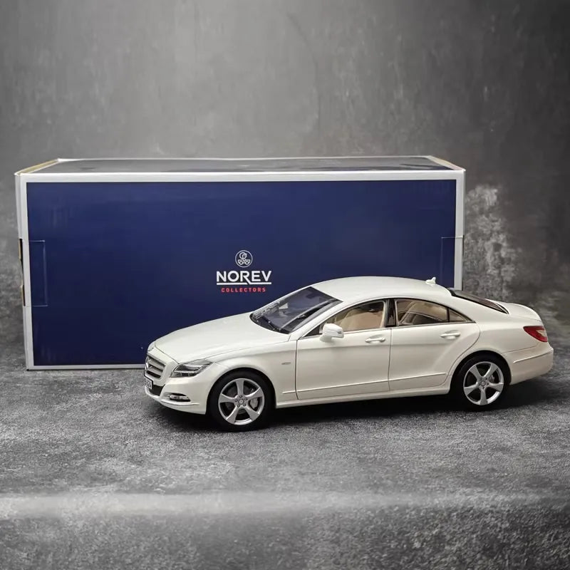 [Norev] 1:18 Mercedes-Benz 2011 CLS-Class C218 White Model Car Die-Cast