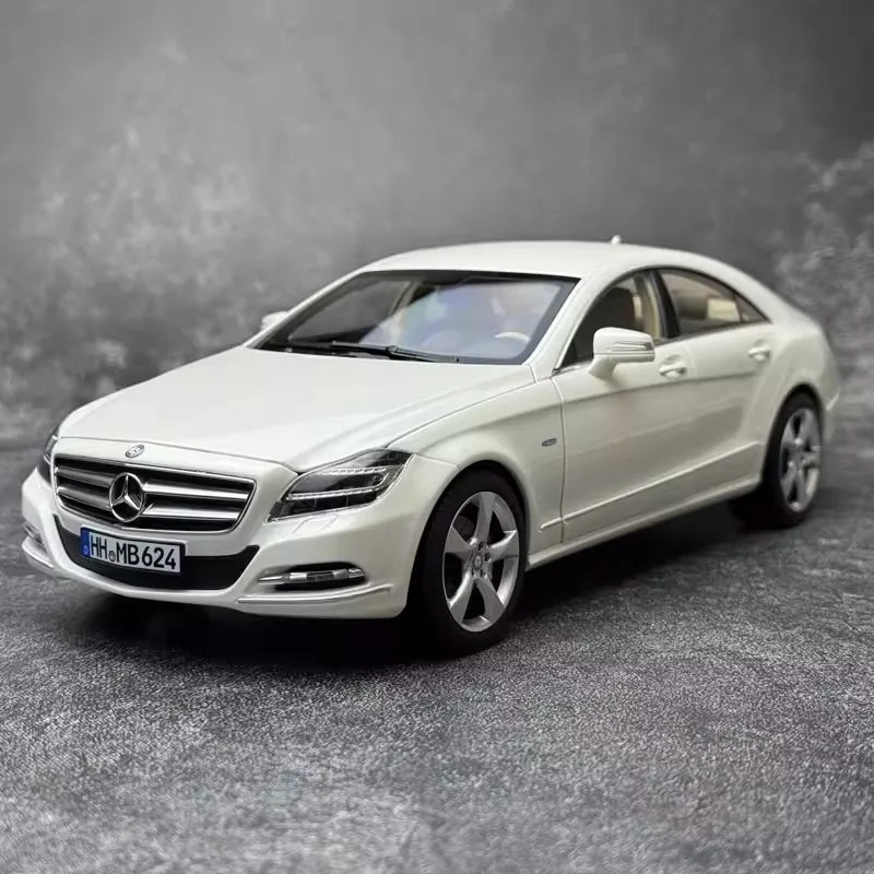 [Norev] 1:18 Mercedes-Benz 2011 CLS-Class C218 White Model Car Die-Cast