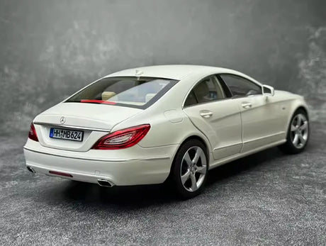 [Norev] 1:18 Mercedes-Benz 2011 CLS-Class C218 White Model Car Die-Cast