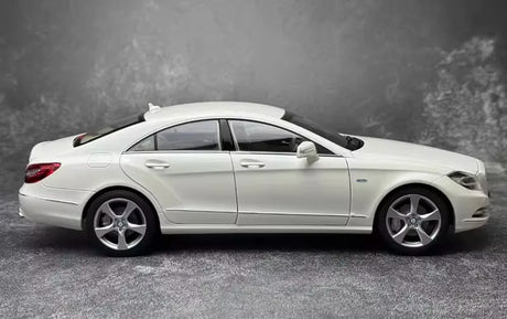 [Norev] 1:18 Mercedes-Benz 2011 CLS-Class C218 White Model Car Die-Cast