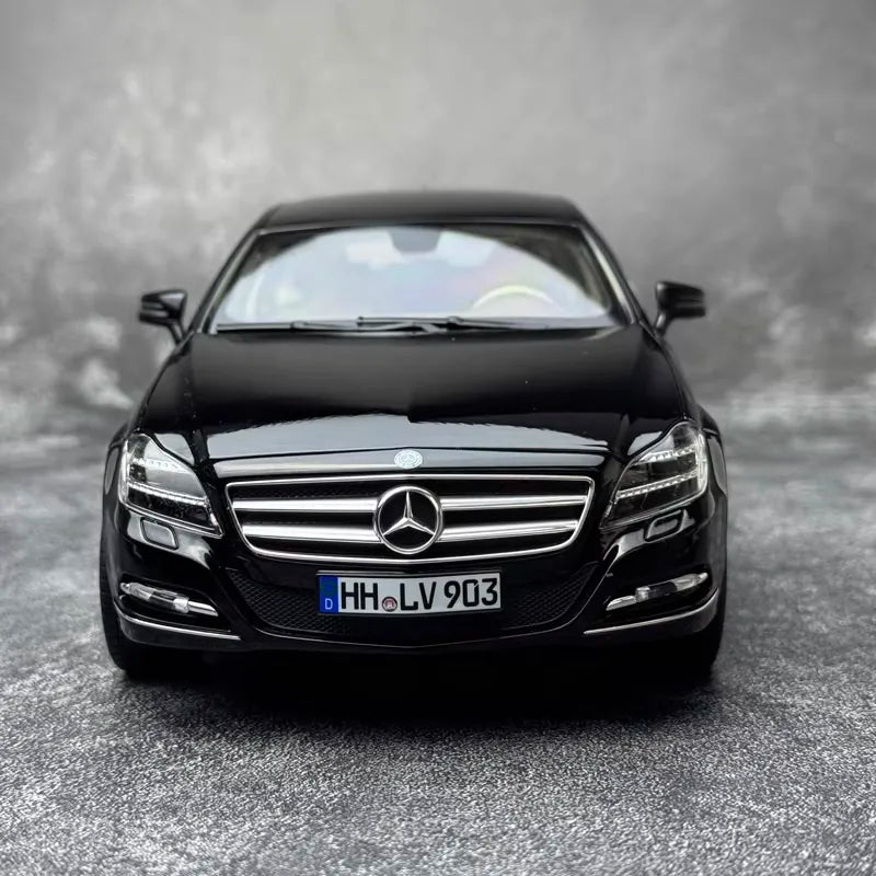 [Norev] 1:18 Mercedes-Benz 2012 CLS-Class C218 Shooting Brake Black Model Car Die-Cast