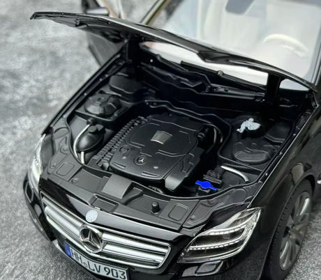 [Norev] 1:18 Mercedes-Benz 2012 CLS-Class C218 Shooting Brake Black Model Car Die-Cast