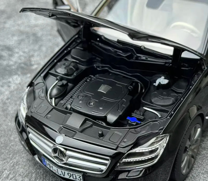 [Norev] 1:18 Mercedes-Benz 2012 CLS-Class C218 Shooting Brake Black Model Car Die-Cast