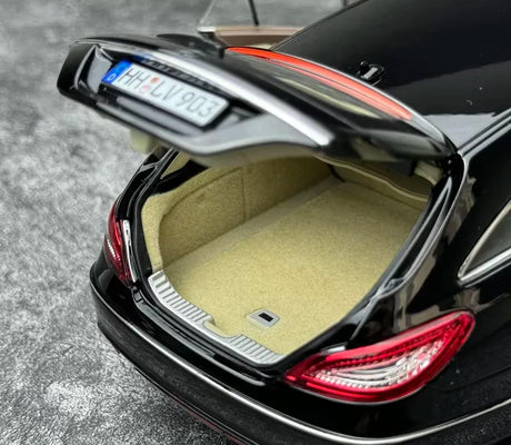 [Norev] 1:18 Mercedes-Benz 2012 CLS-Class C218 Shooting Brake Black Model Car Die-Cast