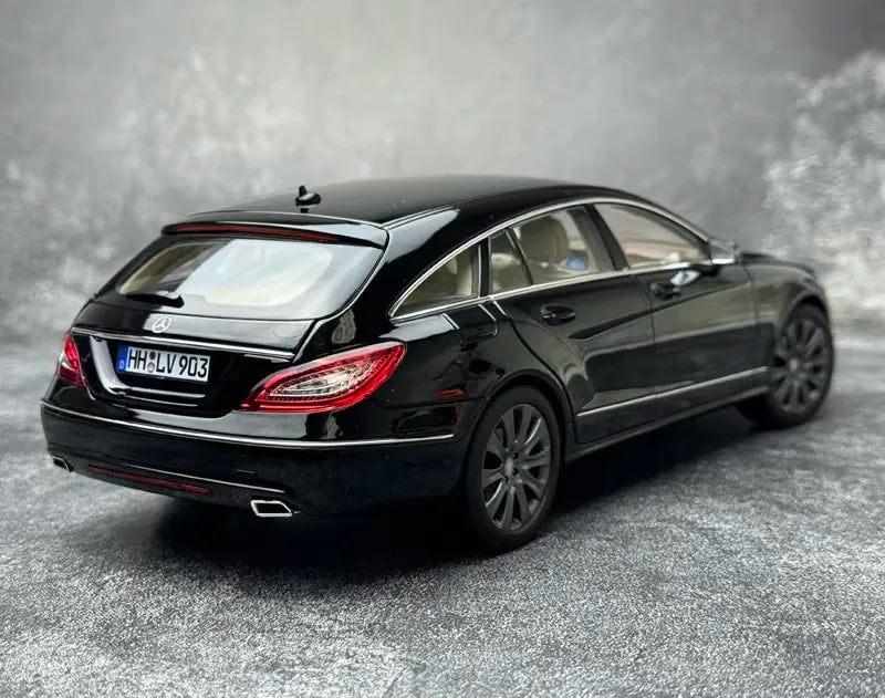 [Norev] 1:18 Mercedes-Benz 2012 CLS-Class C218 Shooting Brake Black Model Car Die-Cast