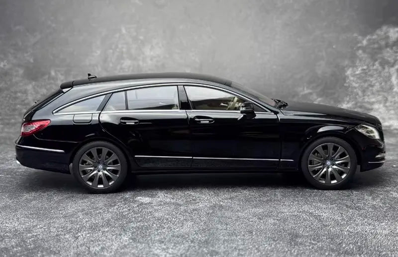[Norev] 1:18 Mercedes-Benz 2012 CLS-Class C218 Shooting Brake Black Model Car Die-Cast