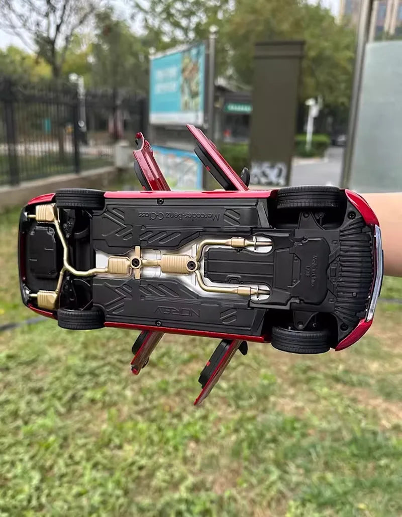 [Norev] 1:18 Mercedes-Benz 2014 C-Class W205 punainen pienoismalli Die-Cast