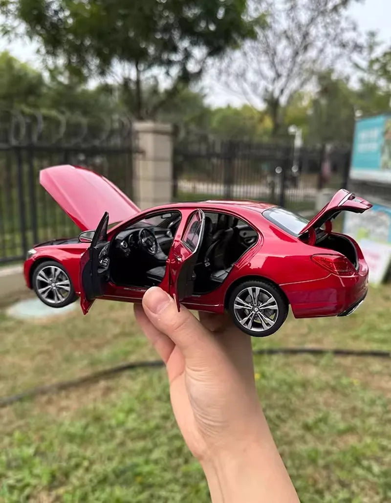 [Norev] 1:18 Mercedes-Benz 2014 C-Class W205 punainen pienoismalli Die-Cast