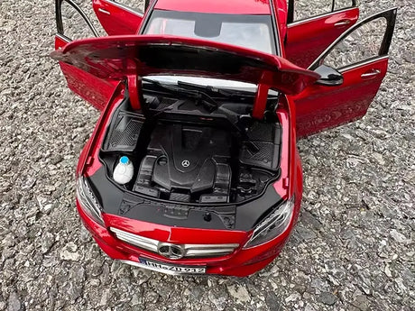 [Norev] 1:18 Mercedes-Benz 2014 C-Class W205 rood modelauto Die-Cast