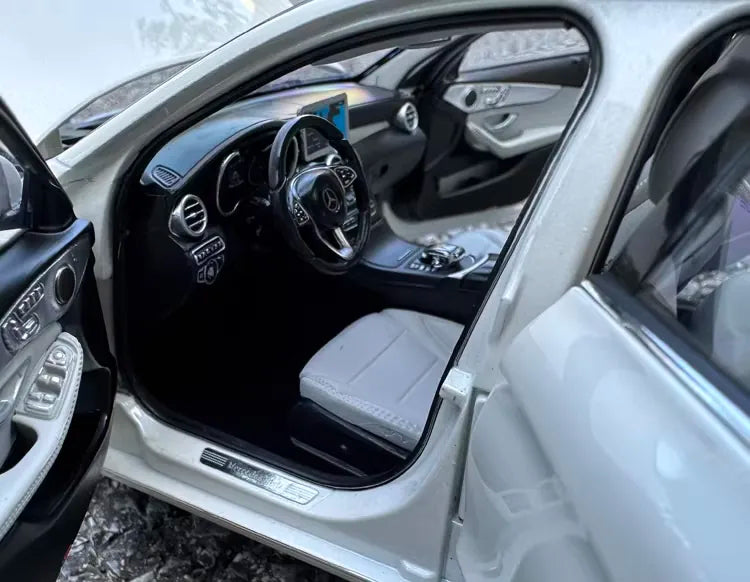 [Norev] 1:18 Mercedes-Benz 2014 C-Class W205 White Model Car Die-Cast