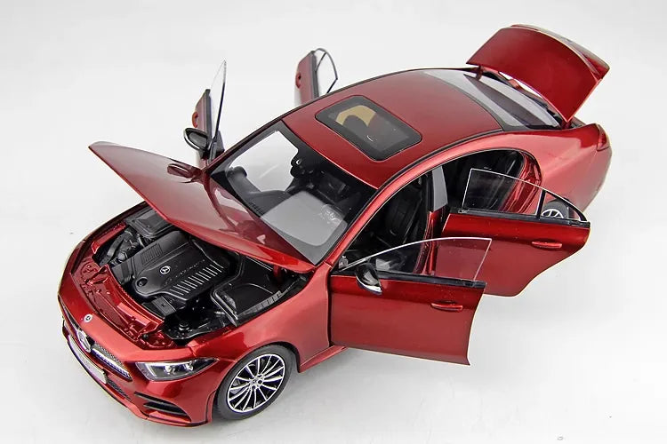 [Norev] 1:18 Mercedes-Benz 2017 CLS Class レッド モデルカー Die-Cast