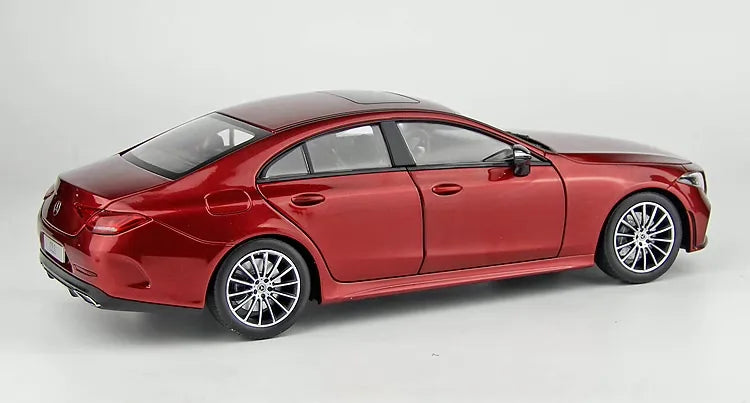[Norev] 1:18 Mercedes-Benz 2017 CLS Class レッド モデルカー Die-Cast