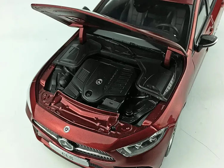 [Norev] 1:18 Mercedes-Benz 2017 CLS Class レッド モデルカー Die-Cast