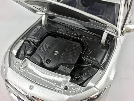 [Norev] 1:18 Mercedes-Benz 2017 CLS Class Silver Model Car Die-Cast