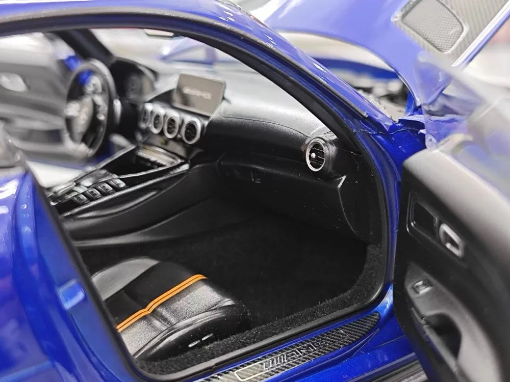 [Norev] 1:18 Mercedes-Benz 2021 AMG GT Black Series Blue Model Car Die-Cast