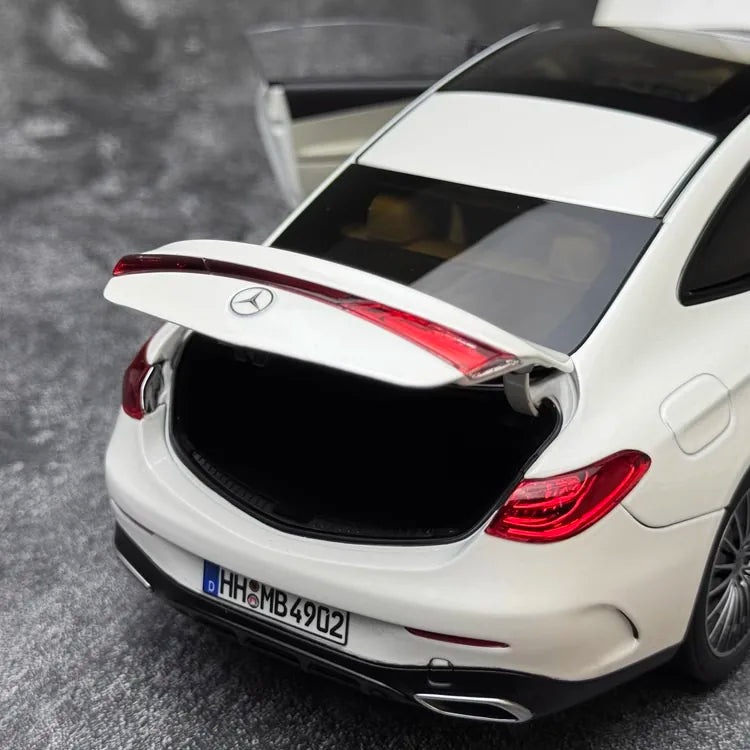 [Norev] 1:18 Mercedes-Benz 2023 CLE C236 White Model Car Die-Cast