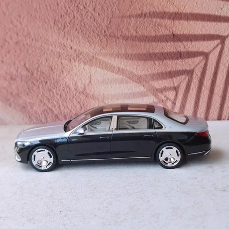 [Norev] 1:18 Mercedes-Maybach 2021 S-Class Black & Silver Model Car Die-Cast