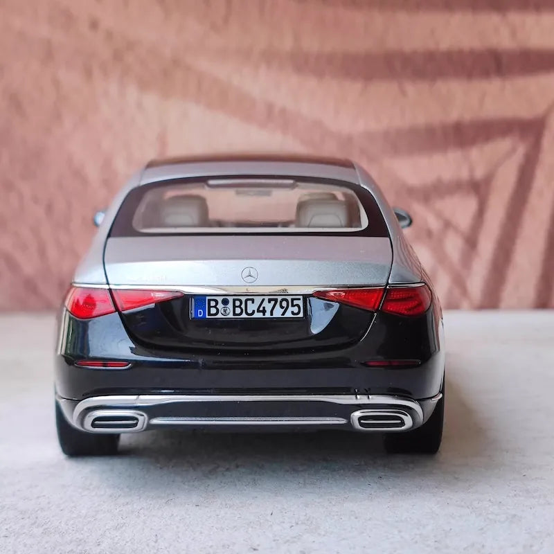 [Norev] 1:18 Mercedes-Maybach 2021 S-Class Black & Silver Model Car Die-Cast