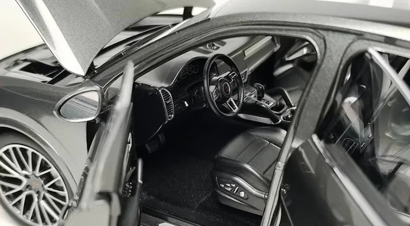 [Norev] 1:18 Porsche 2019 Cayenne Coupe Turbo Gray Model Car Die-Cast