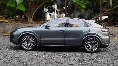 [Norev] 1:18 Porsche 2019 Cayenne Coupe Turbo Gray Model Car Die-Cast