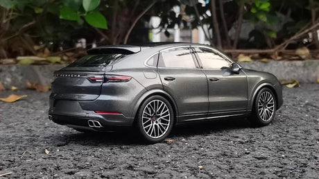 [Norev] 1:18 Porsche 2019 Cayenne Coupe Turbo Gray Model Car Die-Cast