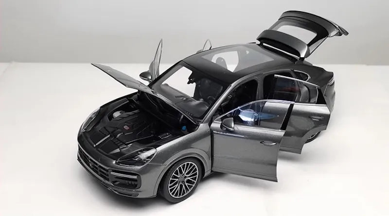 [Norev] 1:18 Porsche 2019 Cayenne Coupe Turbo Gray Model Car Die-Cast