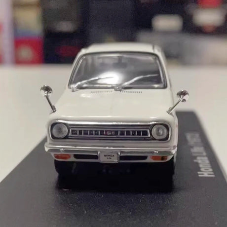 [Norev] 1:43 Honda 1972 Life White Model Car Die-Cast
