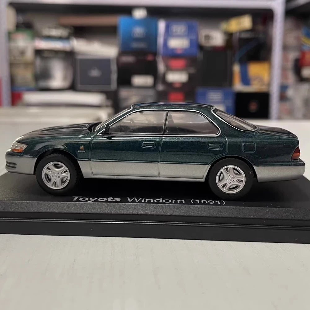 [Norev] 1:43 Toyota 1991 Windom VCV10 Green Model Car Die-Cast