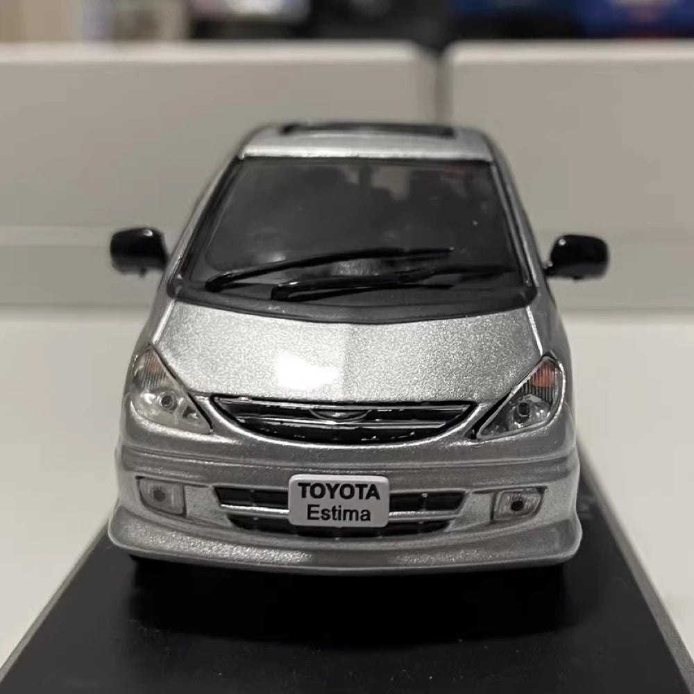 [Norev] 1:43 Toyota 2000 Estima Previa ACR30 Silver Model Car Die-Cast