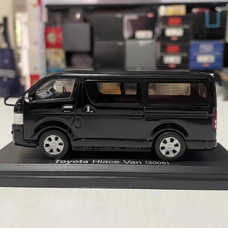 [Norev] 1:43 Toyota 2005 Hiace Van H200 svart modellbil Die-Cast