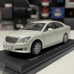 [Norev] 1:43 Toyota 2008 Crown S200 bianco modellino di auto Die-Cast