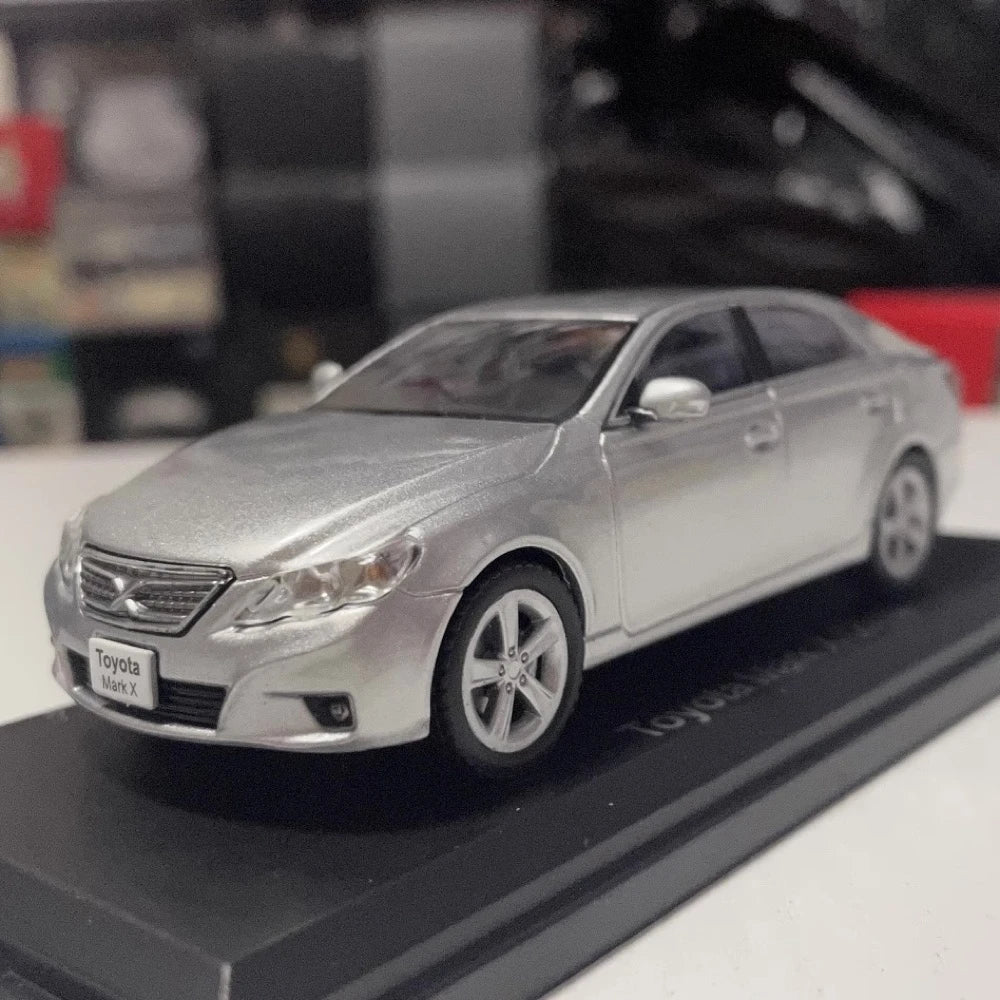 [Norev] 1:43 Toyota 2010 Reiz Mark X Silver Model Car Die-Cast