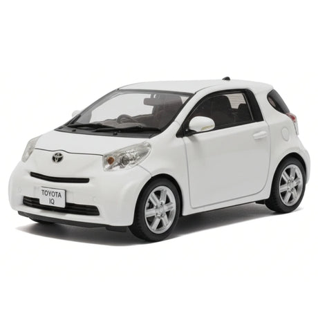 [Norev] 1:43 Toyota 2012 iQ vit modellbil Die-Cast