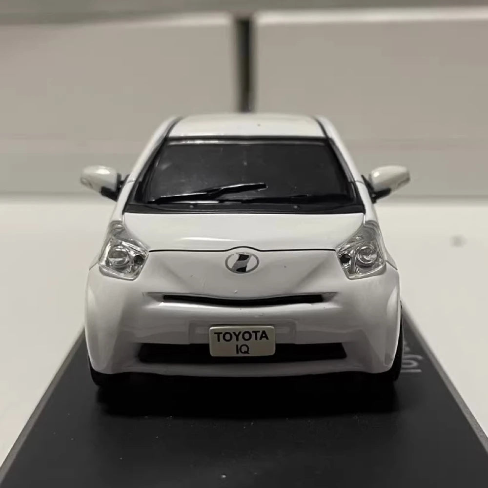 [Norev] 1:43 Toyota 2012 iQ White Model Car Die-Cast