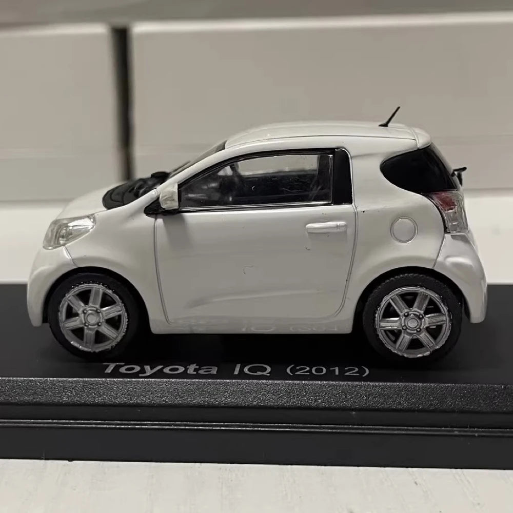 [Norev] 1:43 Toyota 2012 iQ White Model Car Die-Cast