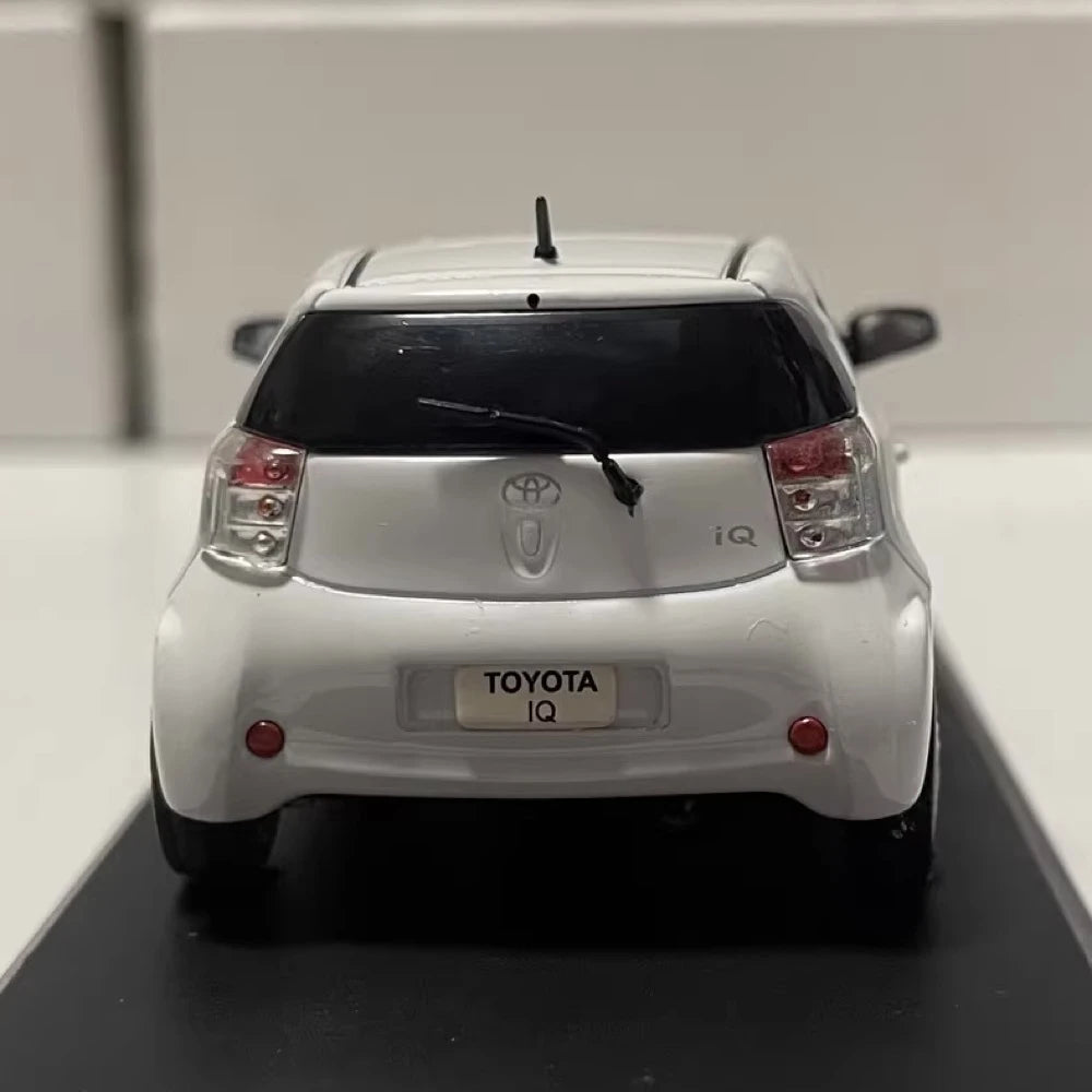 [Norev] 1:43 Toyota 2012 iQ White Model Car Die-Cast