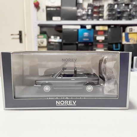 [Norev] 1:43 Volkswagen 1981 Golf Cabriolet ブラック モデルカー Die-Cast