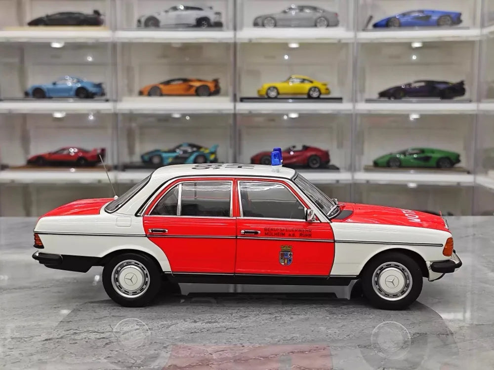 [Norev] 1:18 Mercedes-Benz 1984 200 Emergency Ambulance Model Car Die-Cast