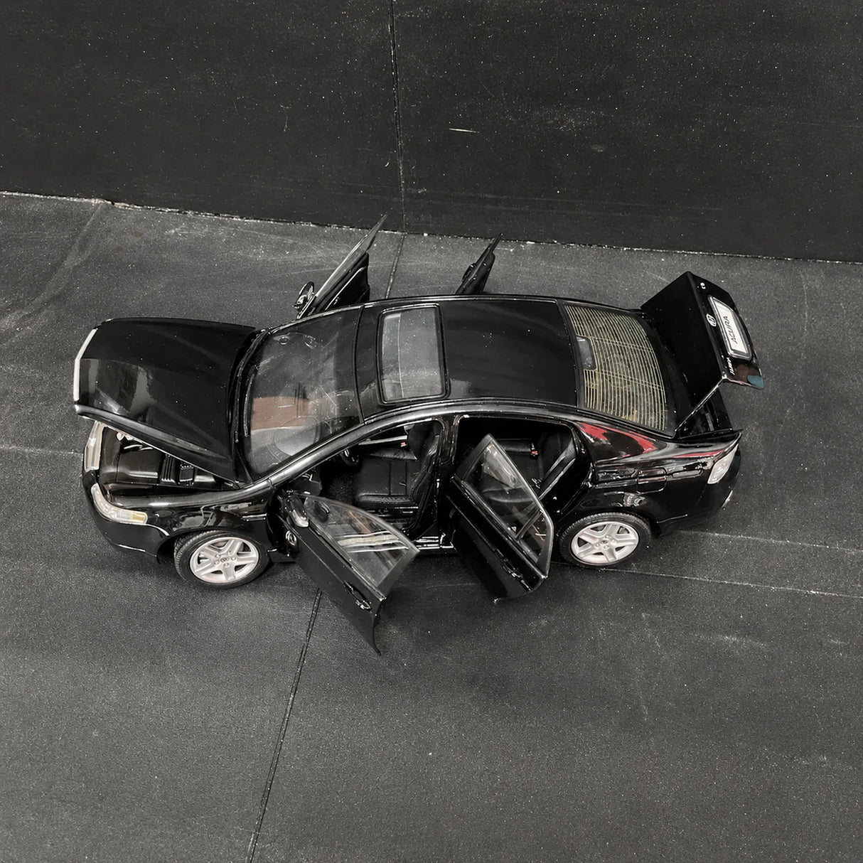 [OEM] 1:18 Acura 2007 TL Model Car Die-Cast