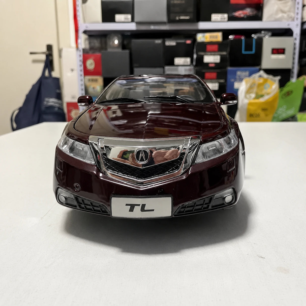 [OEM] 1:18 Acura 2009 TL Model Car Die-Cast
