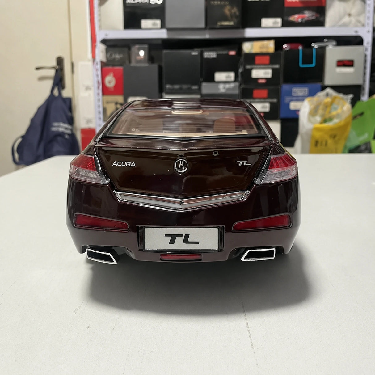 [OEM] 1:18 Acura 2009 TL Model Car Die-Cast
