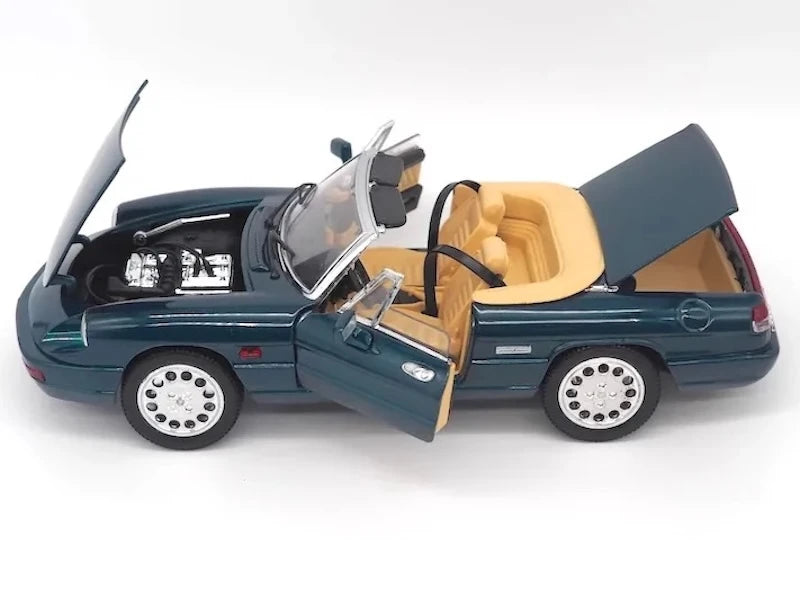 [OEM] 1:18 Alfa Romeo 1990 Spider Series 4 Blue Model Car Die-Cast