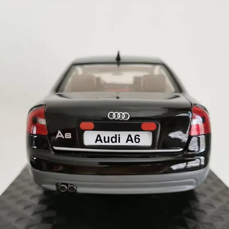 [OEM] 1:18 Audi 2000 A6 C5 Black Model Car Die-Cast