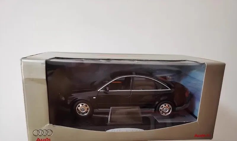 [OEM] 1:18 Audi 2000 A6 C5 Black Model Car Die-Cast