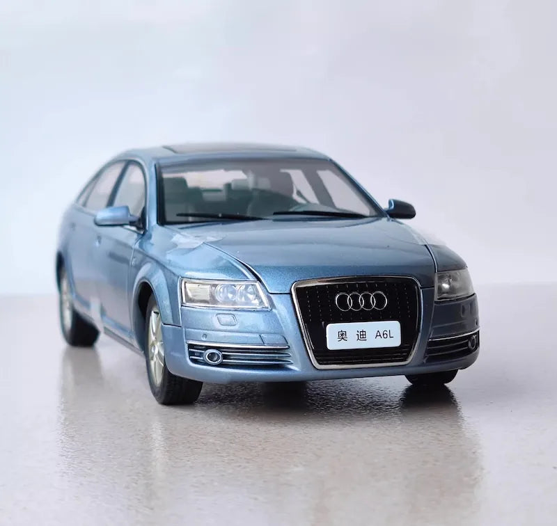 [OEM] 1:18 Audi 2004 A6L C6 Blue Model Car Die-Cast